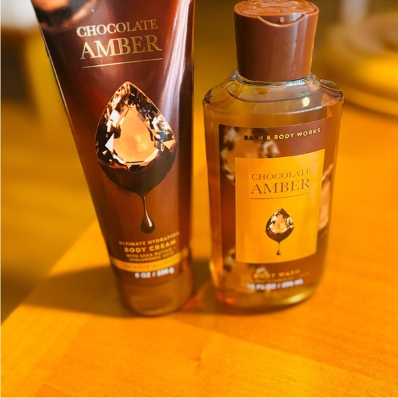 Bath & Body Works Chocolate Amber Hydrating Set - Picture 2 of 2